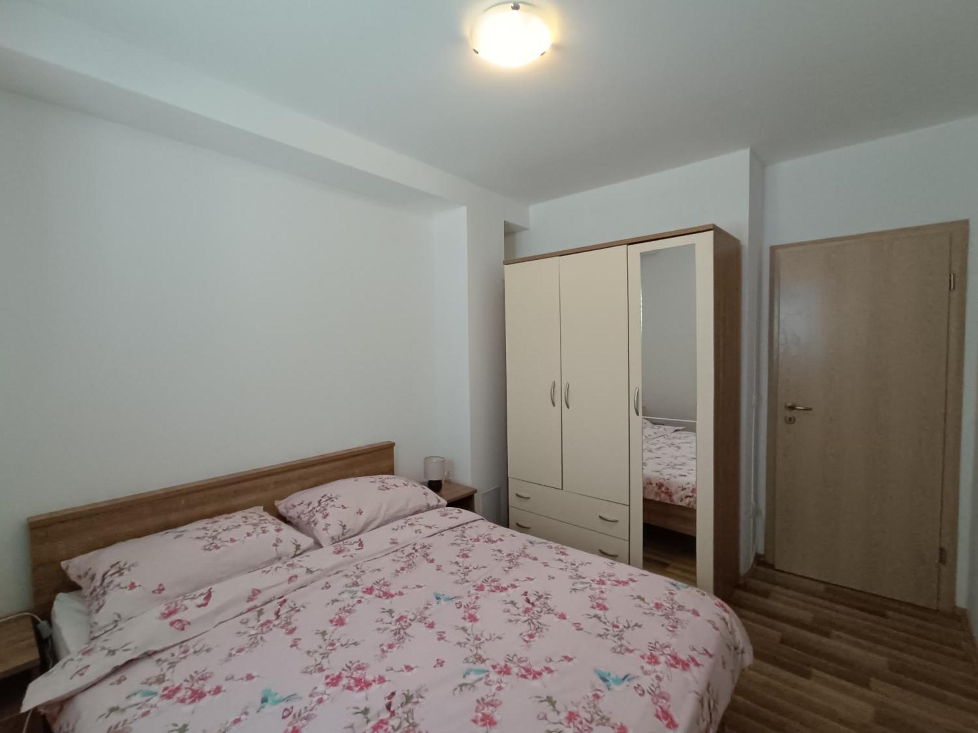 Maurora Apartment