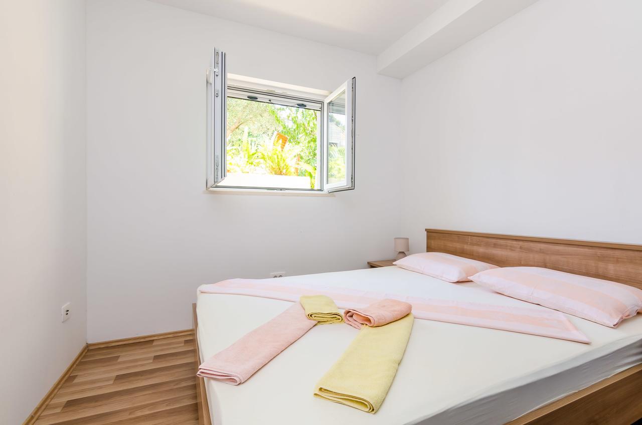 Maurora Apartment